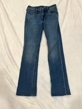 Old Navy Mid-Rise Wow Boot-Cut Jeans - Size 4 Short